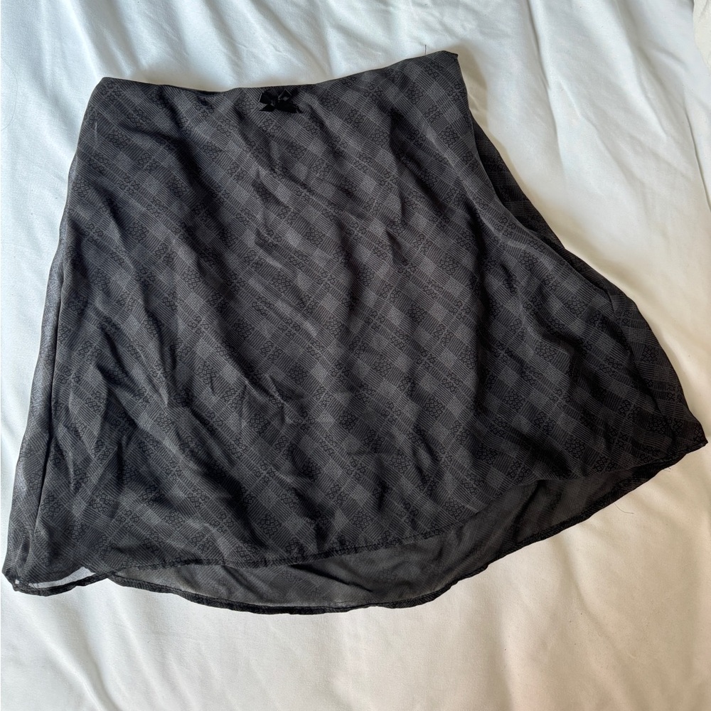 Vintage black and grey patterned mini skirt